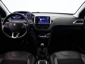 Peugeot 2008  1.2 PureTech 