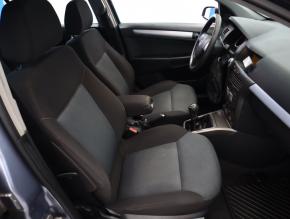 Opel Astra  1.9 CDTI 