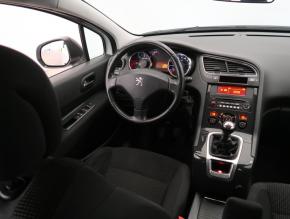 Peugeot 5008  2.0 HDI Active 