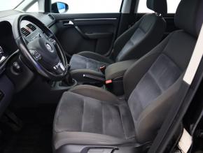 Volkswagen Touran  2.0 TDI Highline 