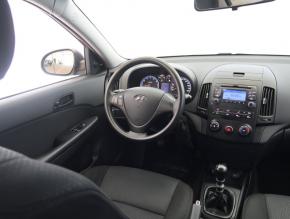 Hyundai i30  1.4 CVVT 
