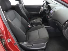 Hyundai i30  1.4 CVVT 