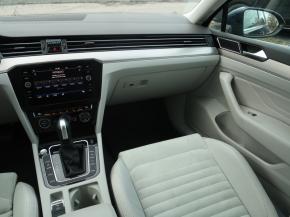 Volkswagen Passat  1.6 TDI Highline 