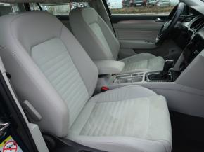 Volkswagen Passat  1.6 TDI Highline 