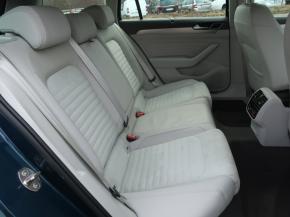Volkswagen Passat  1.6 TDI Highline 