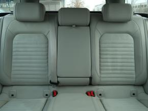 Volkswagen Passat  1.6 TDI Highline 