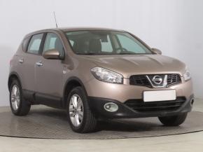 Nissan  2.0 