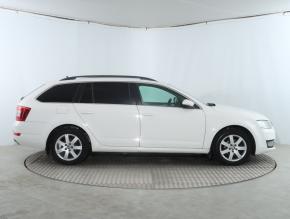 Škoda Octavia  1.6 TDI Elegance 