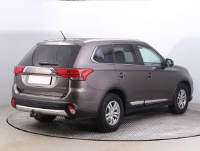 Mitsubishi Outlander  2.0 Intense 