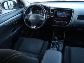 Mitsubishi Outlander  2.0 Intense 