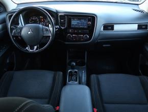 Mitsubishi Outlander  2.0 Intense 