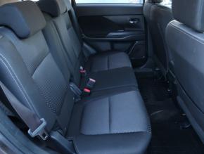 Mitsubishi Outlander  2.0 Intense 