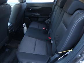 Mitsubishi Outlander  2.0 Intense 