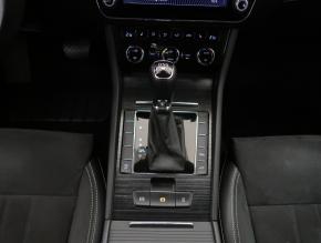 Škoda Superb  1.5 TSI 