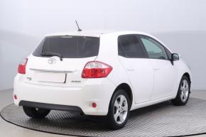 Toyota Auris  1.6 Valvematic 