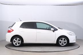 Toyota Auris  1.6 Valvematic 