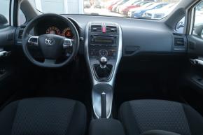 Toyota Auris  1.6 Valvematic 