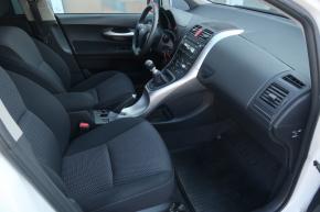 Toyota Auris  1.6 Valvematic 