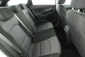 Hyundai i30  1.4 CVVT 