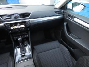Škoda Superb  2.0 TDI Style 