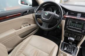 Škoda Superb  2.0 TDI Elegance 