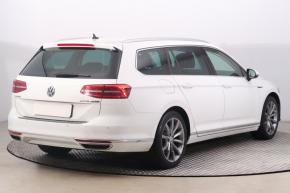 Volkswagen Passat  2.0 BiTDI 