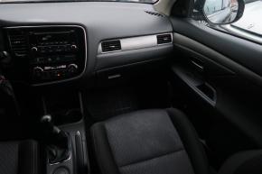 Mitsubishi Outlander  2.0 