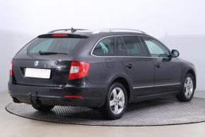 Škoda Superb  2.0 TDI Elegance 