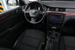 Škoda Superb  2.0 TDI Elegance 