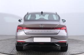 Hyundai Elantra  1.6 MPI 