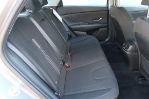 Hyundai Elantra  1.6 MPI 