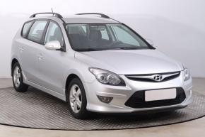 Hyundai i30  1.6 CVVT Trikolor