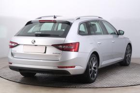 Škoda Superb  2.0 TDI Style 