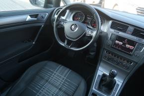 Volkswagen Golf  1.2 TSI 