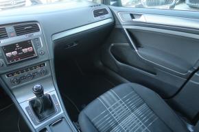 Volkswagen Golf  1.2 TSI 