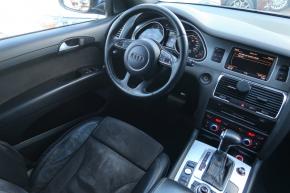 Audi Q7  3.0 TDI 