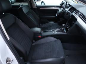 Volkswagen Passat  2.0 TDI R-Line 