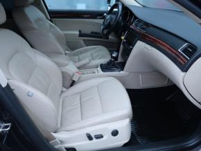 Škoda Superb  2.0 TDI Elegance 