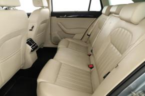 Škoda Superb  2.0 TSI Laurin&Klement 
