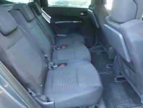 Peugeot 5008  1.6 HDi 