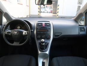 Toyota Auris  1.6 Valvematic 