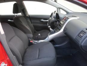 Toyota Auris  1.6 Valvematic 