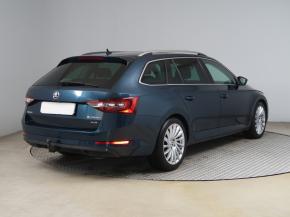 Škoda Superb  2.0 TDI Style 