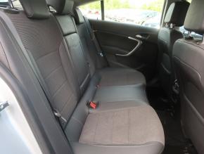 Opel Insignia  2.0 CDTI 
