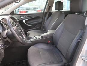Opel Insignia  2.0 CDTI 