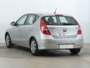 Hyundai i30  1.4 CVVT 