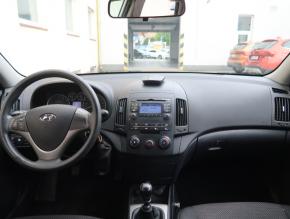 Hyundai i30  1.4 CVVT 