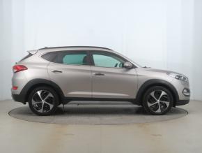 Hyundai Tucson  2.0 CRDi 