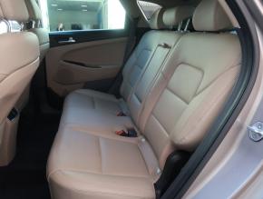 Hyundai Tucson  2.0 CRDi 