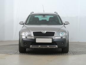 Škoda Octavia  Scout 2.0 TDI . 